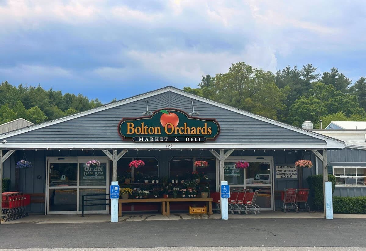 Farm photography at Bolton Orchards, Bolton, Massachusetts.