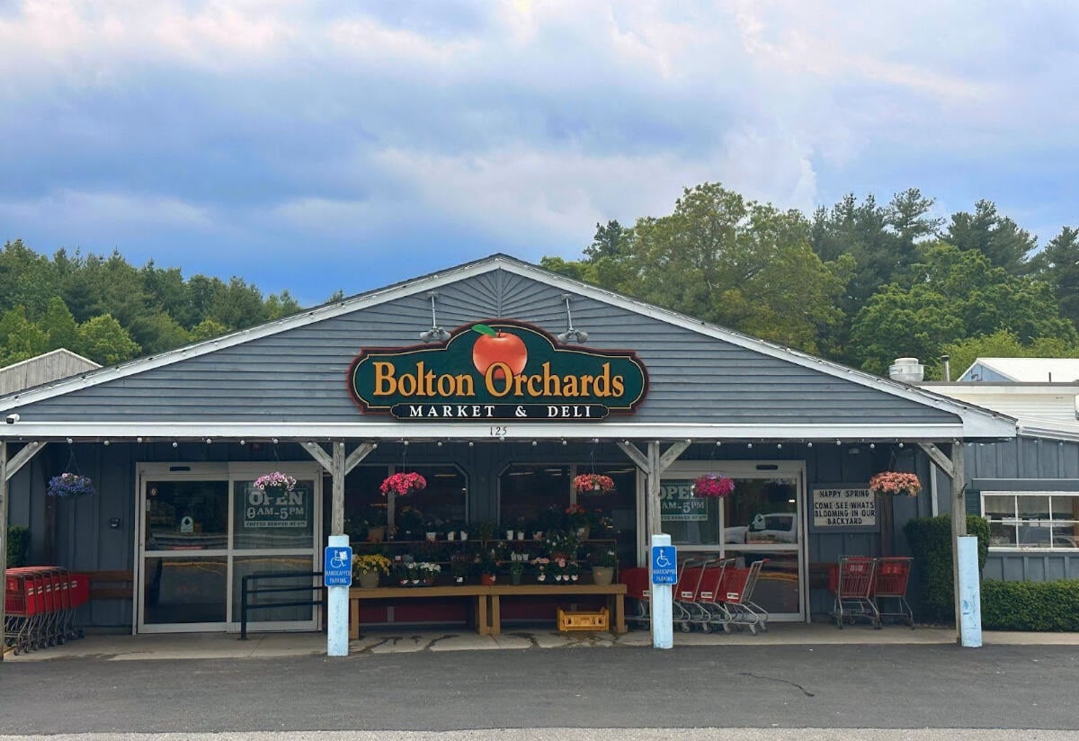 Farm photography at Bolton Orchards, Bolton, Massachusetts.