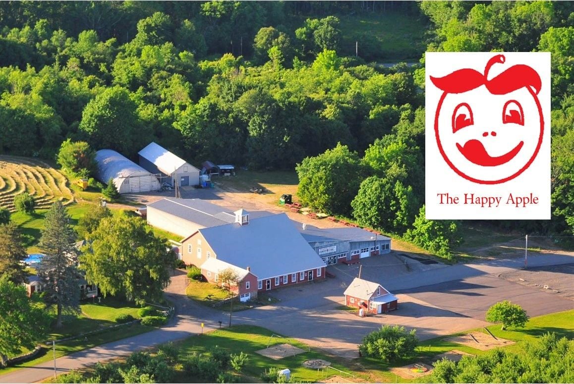 Farm photography at Brookfield Orchards, North Brookfield, Massachusetts.