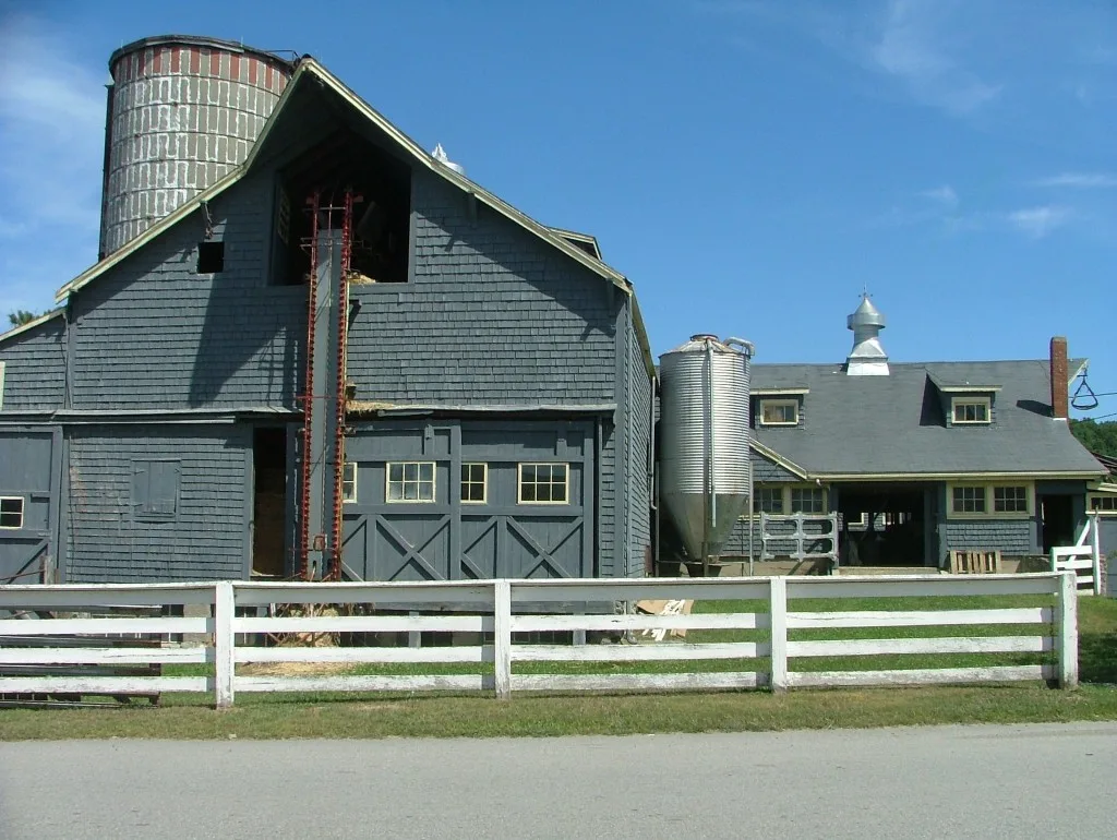 Farm photography at Rogers Spring Hill Farm, Haverhill, Massachusetts.